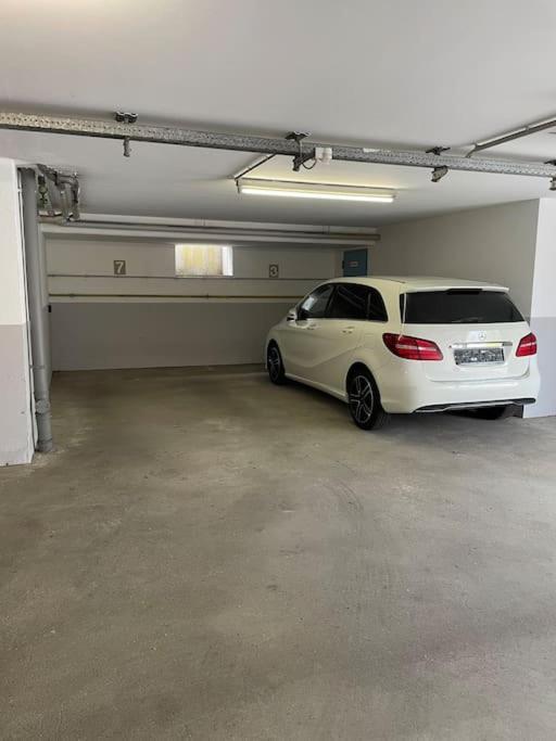 Appartement Seenaehe Mit Gratis Tiefgaragenplatz Seewalchen Exterior photo